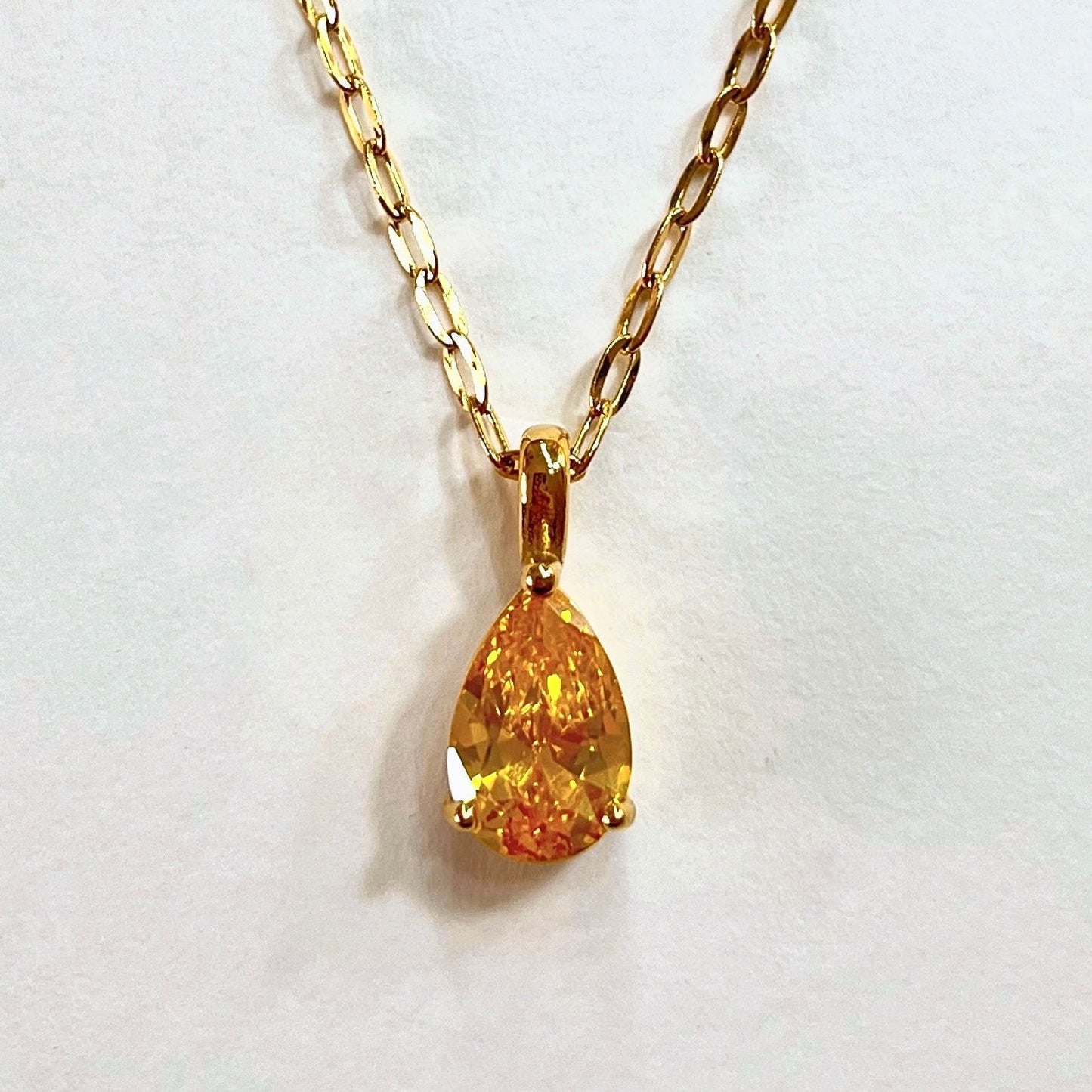 18K Gold Birthstone Necklaces